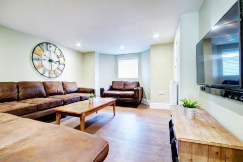 9 Bedroom Property For Rent In Hyde Park Leeds Ls6 1aj